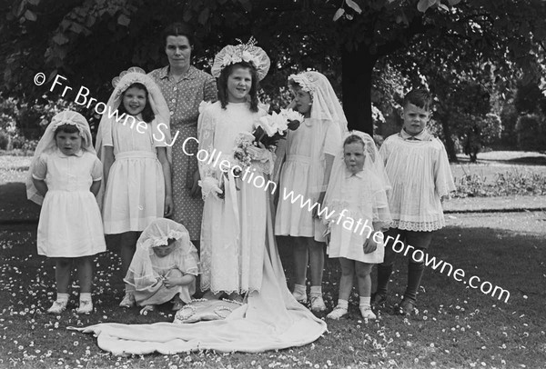 COOKE FAMILY  SFX AFTER PROCESSION IN GARDEN